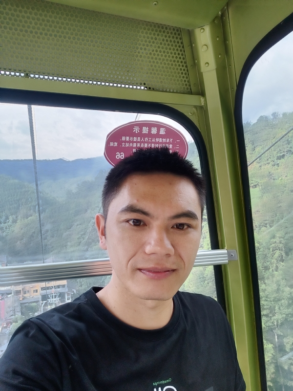 小鱼的第一张照片--桂林残疾人相亲网